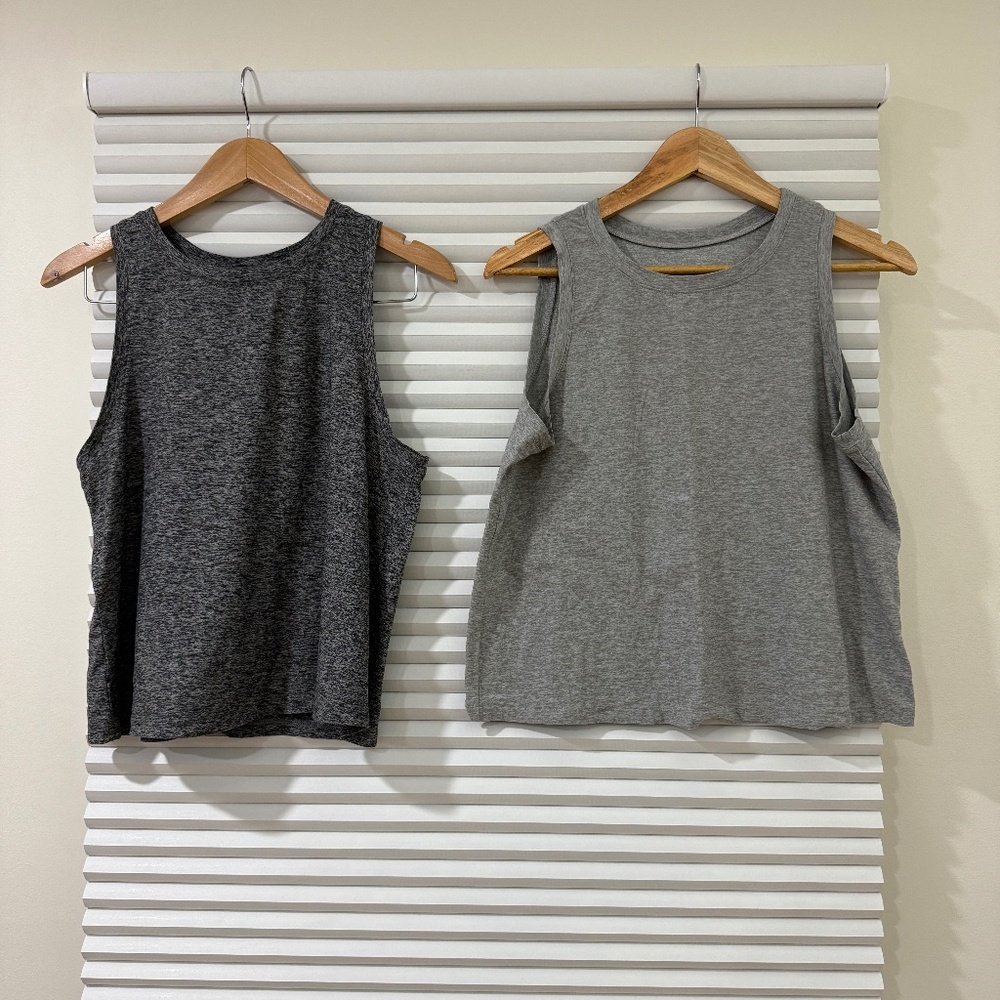 2 x Beyond Yoga Women's Featherweight Tank Tops